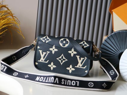 루이비통st 모노그램 LV 블랙 백 2