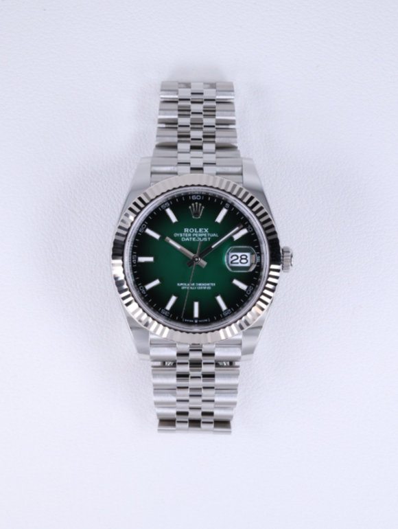 Rolex Datejust 41 126334 (41mm, 그린 옴브레, 쥬빌리)