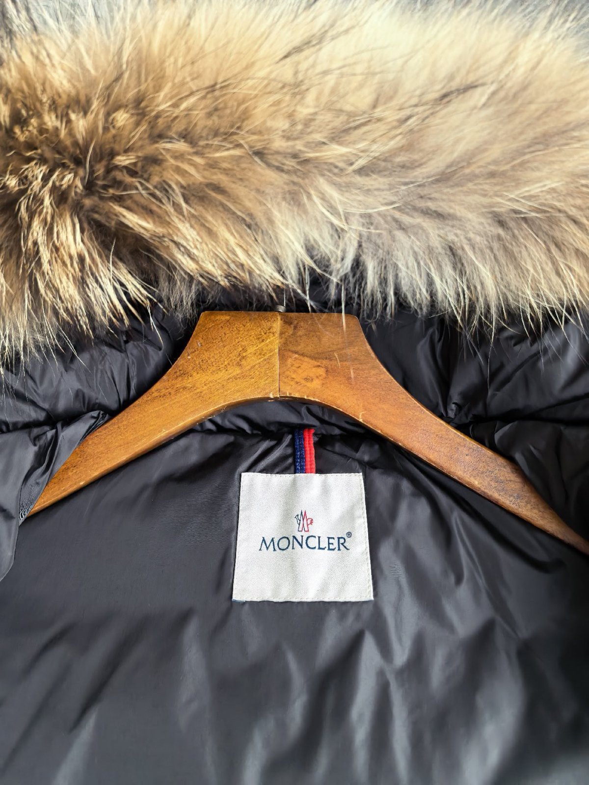 MONCLER Mayaf 후드 쇼트 다운 재킷 블랙