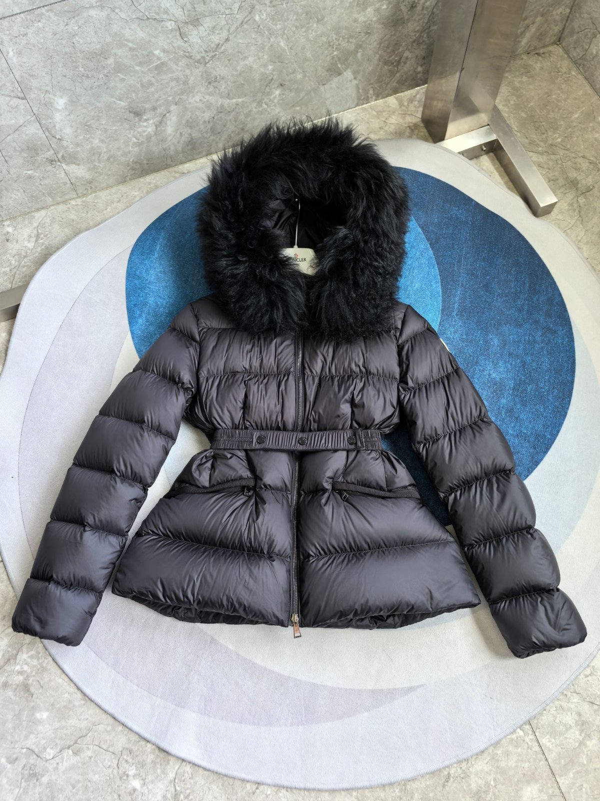 MONCLER Boed 후드 시어링 트리밍 쇼트 다운 재킷